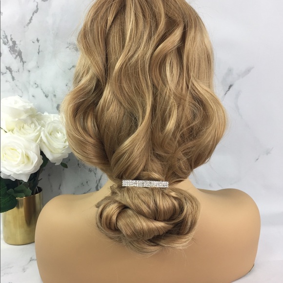 Golden Honey | Lace Front Wig - Picture 6 of 8